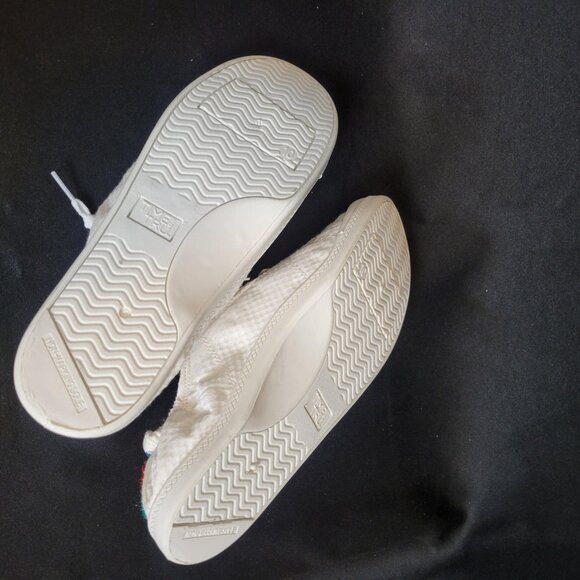 Time And Tru Women Scrunch Back Sneakers White Size 10 NWT Beach Vacation - Picture 7 of 7